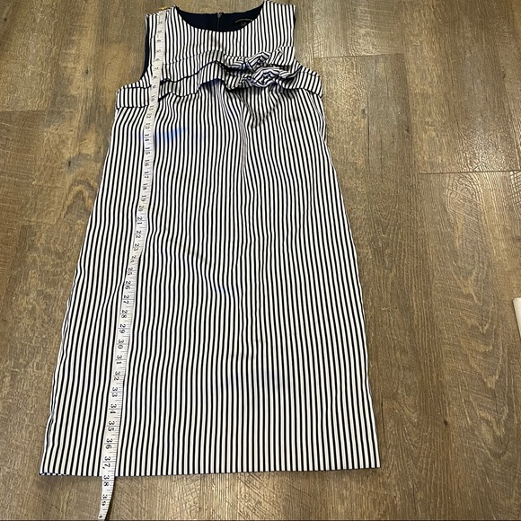 SOLDBanana Republic White & Navy Striped Bow Dress - Picture 10 of 10